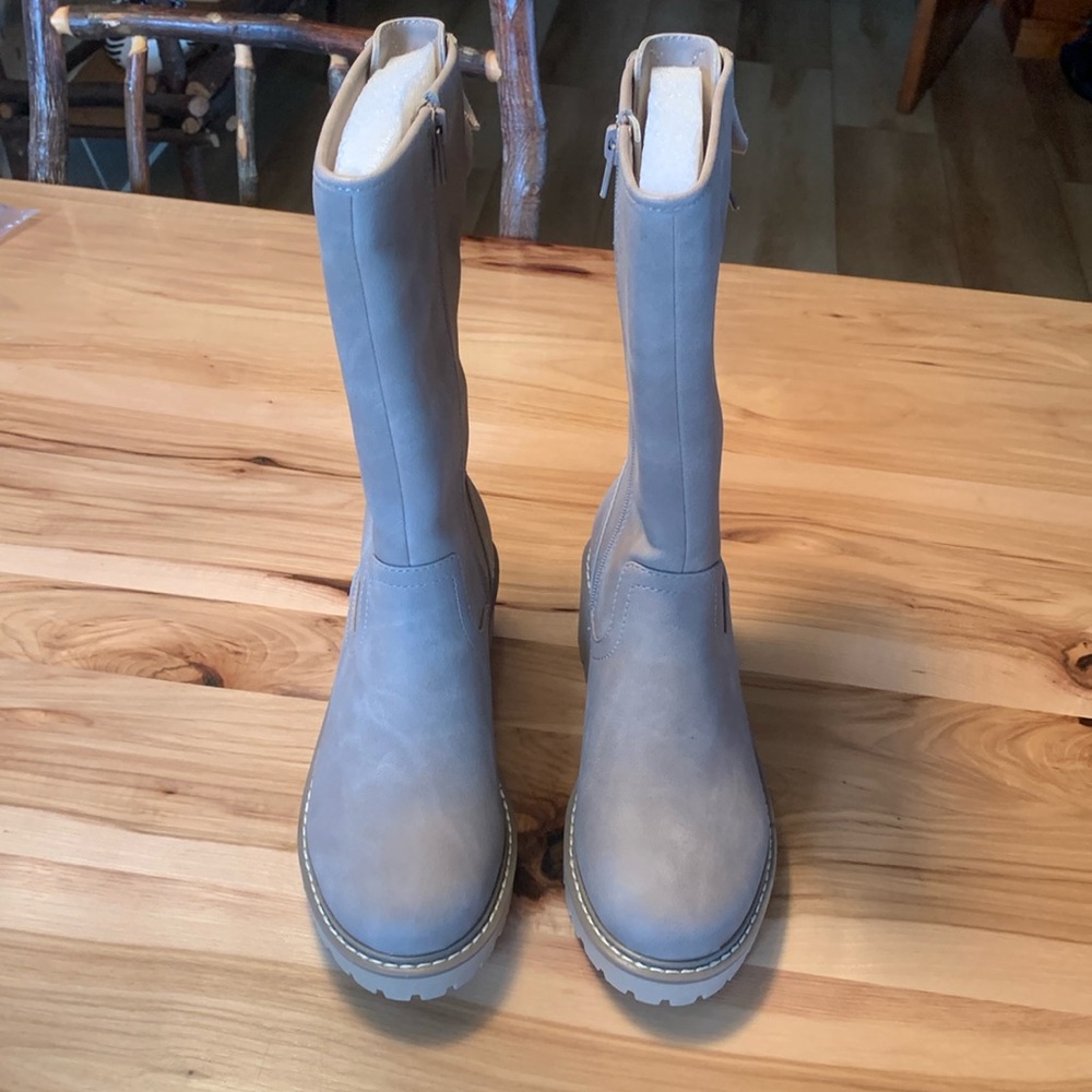 Dolce Vita Girls Boots 4 NWOT